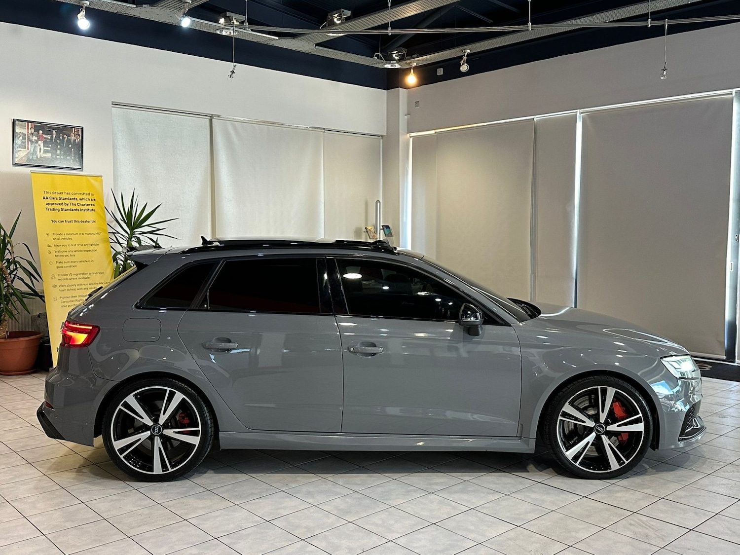 Used Audi RS3 2019 for sale - 77189307: Photo 12
