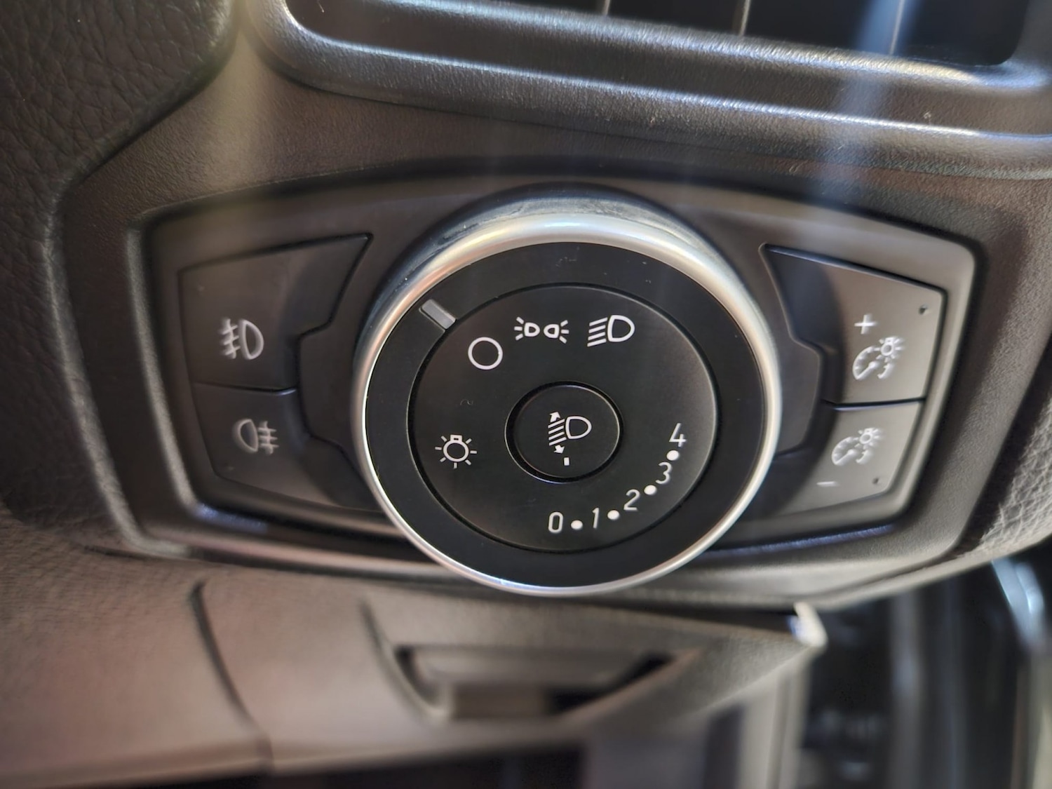 Used Ford Focus 2016 for sale - 76547926: Photo 16