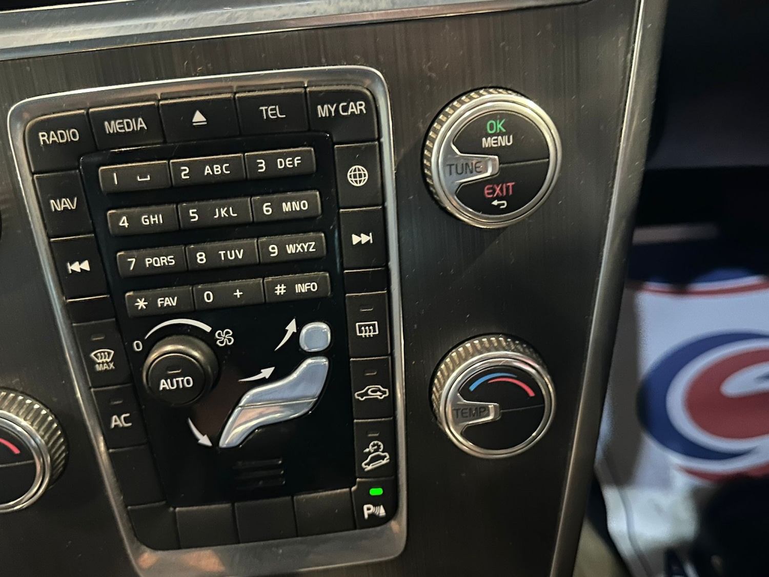 Used Volvo XC60 2015 for sale - 77977074: Photo 24