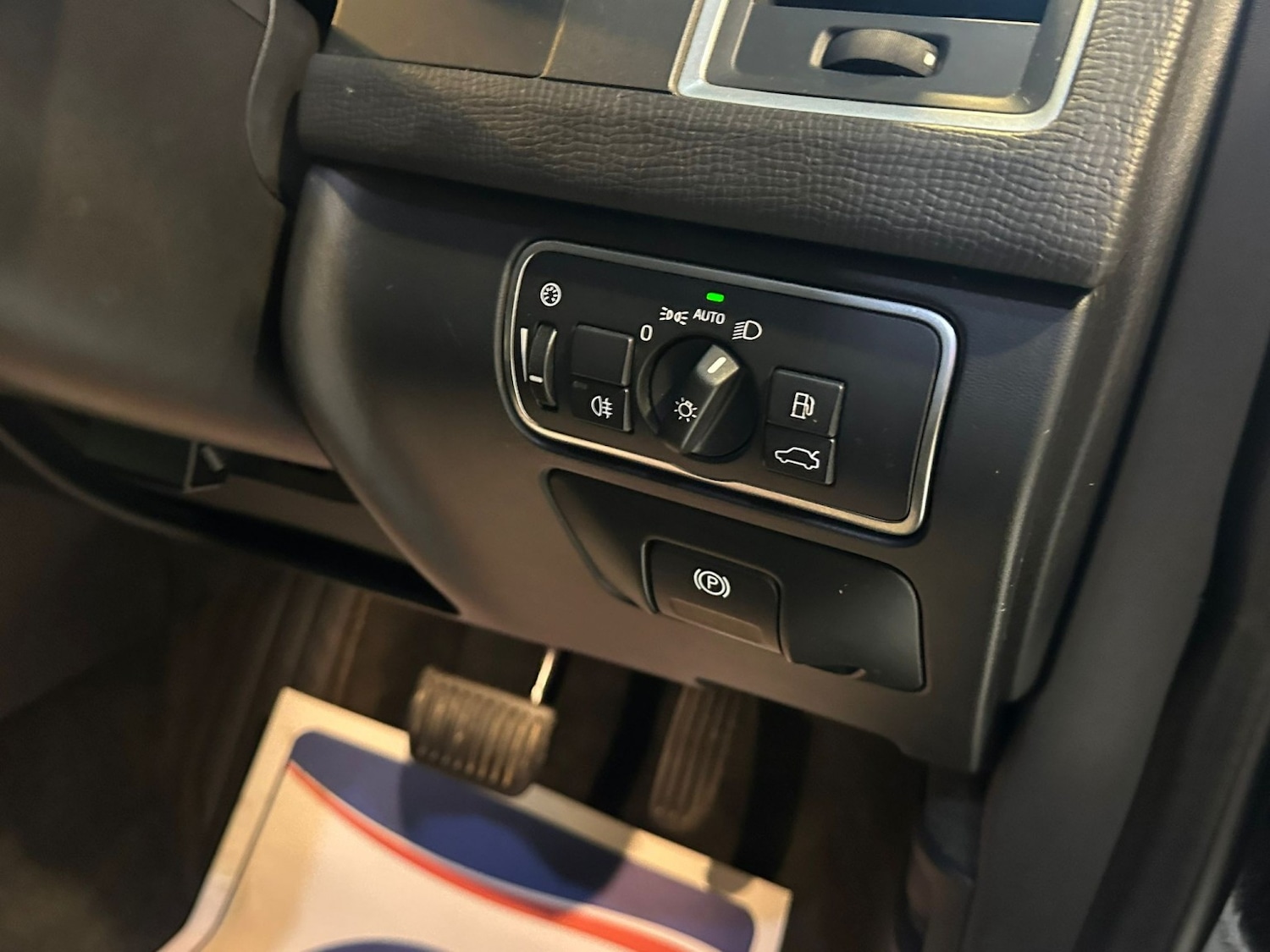 Used Volvo XC60 2015 for sale - 77977074: Photo 28