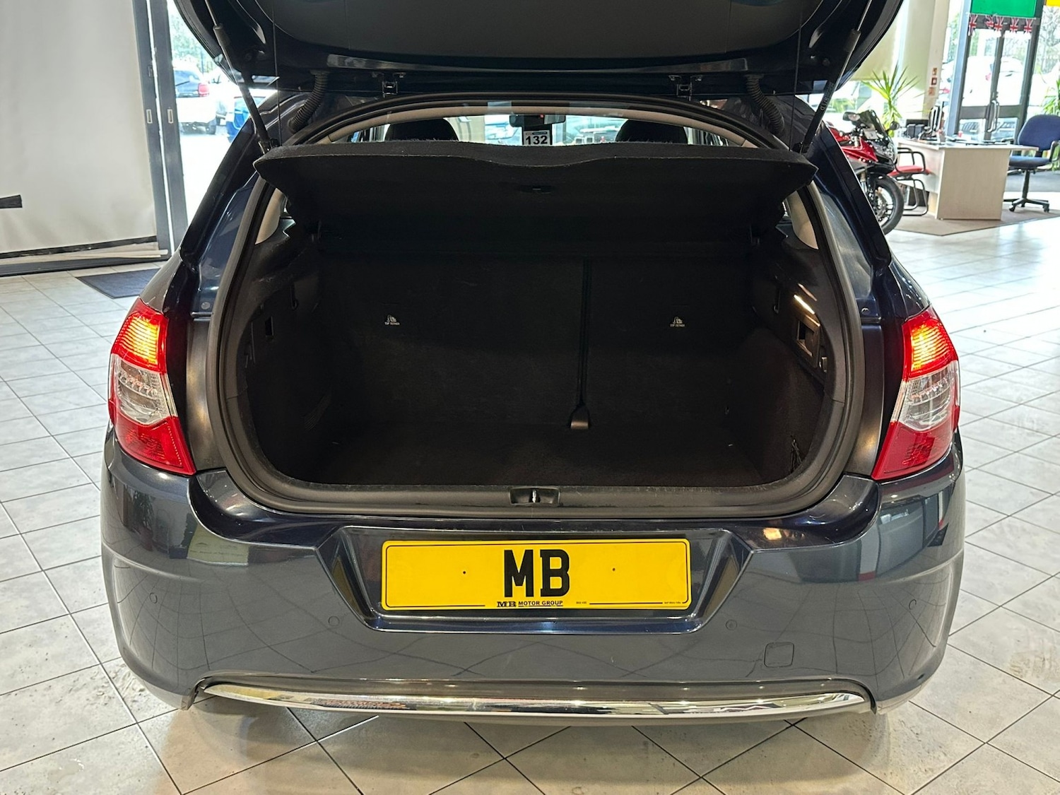 Used Citroen C4 2012 for sale - 76387279: Photo 8