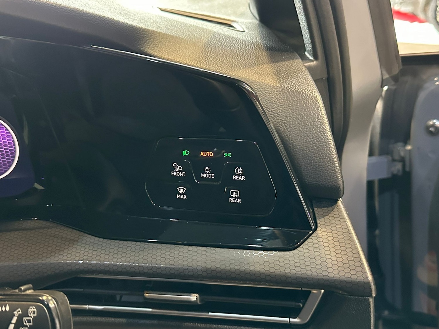 Used Volkswagen Golf 2021 for sale - 76418330: Photo 25