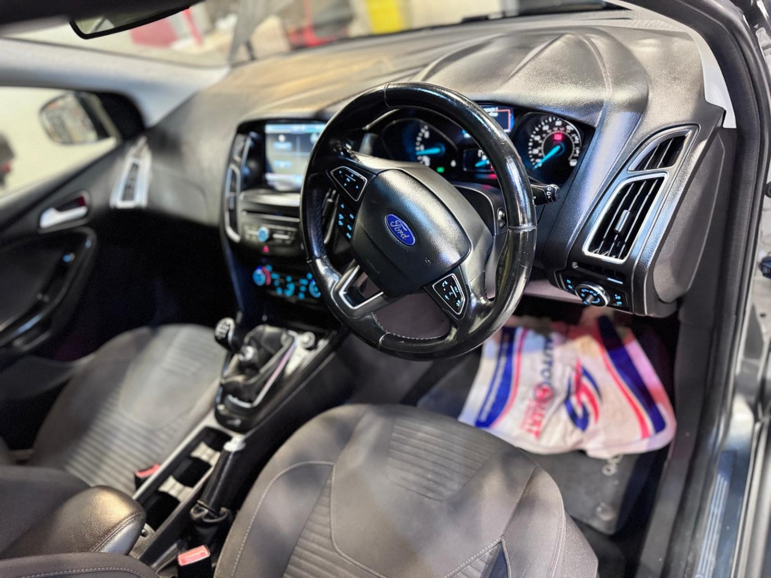 Used Ford Focus 2015 for sale - 76877623: Photo 11