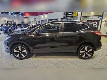 Used Nissan Qashqai 2015 for sale - 77189308: Photo