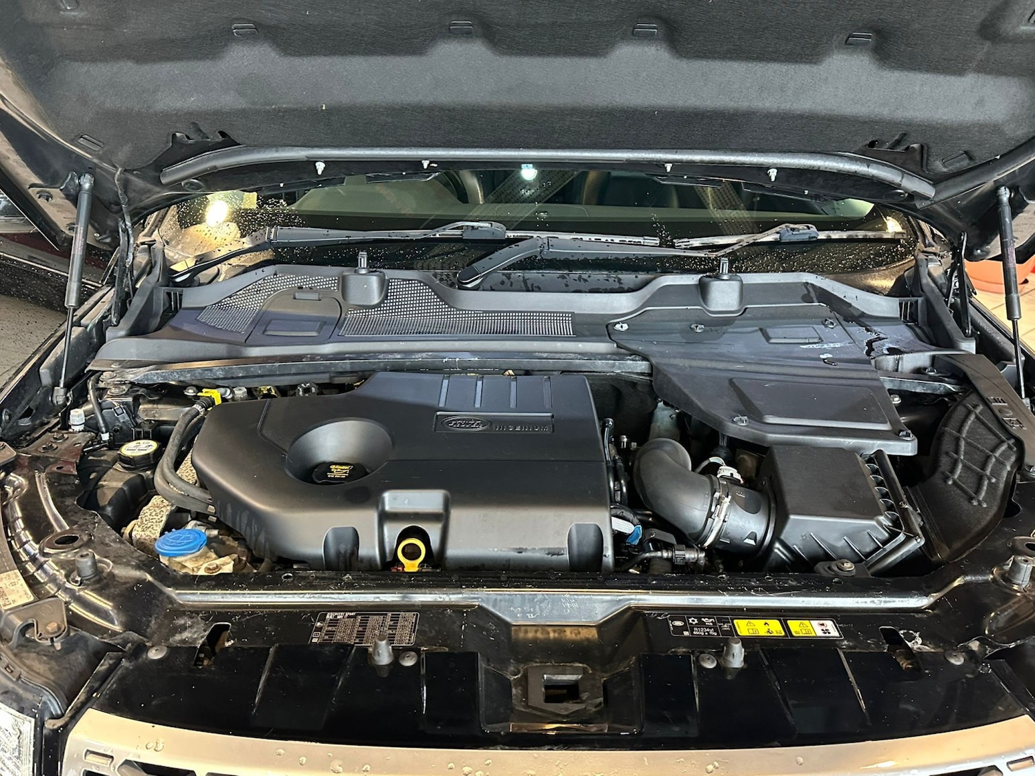 Used Land Rover Discovery Sport 2017 for sale - 76643445: Photo 34