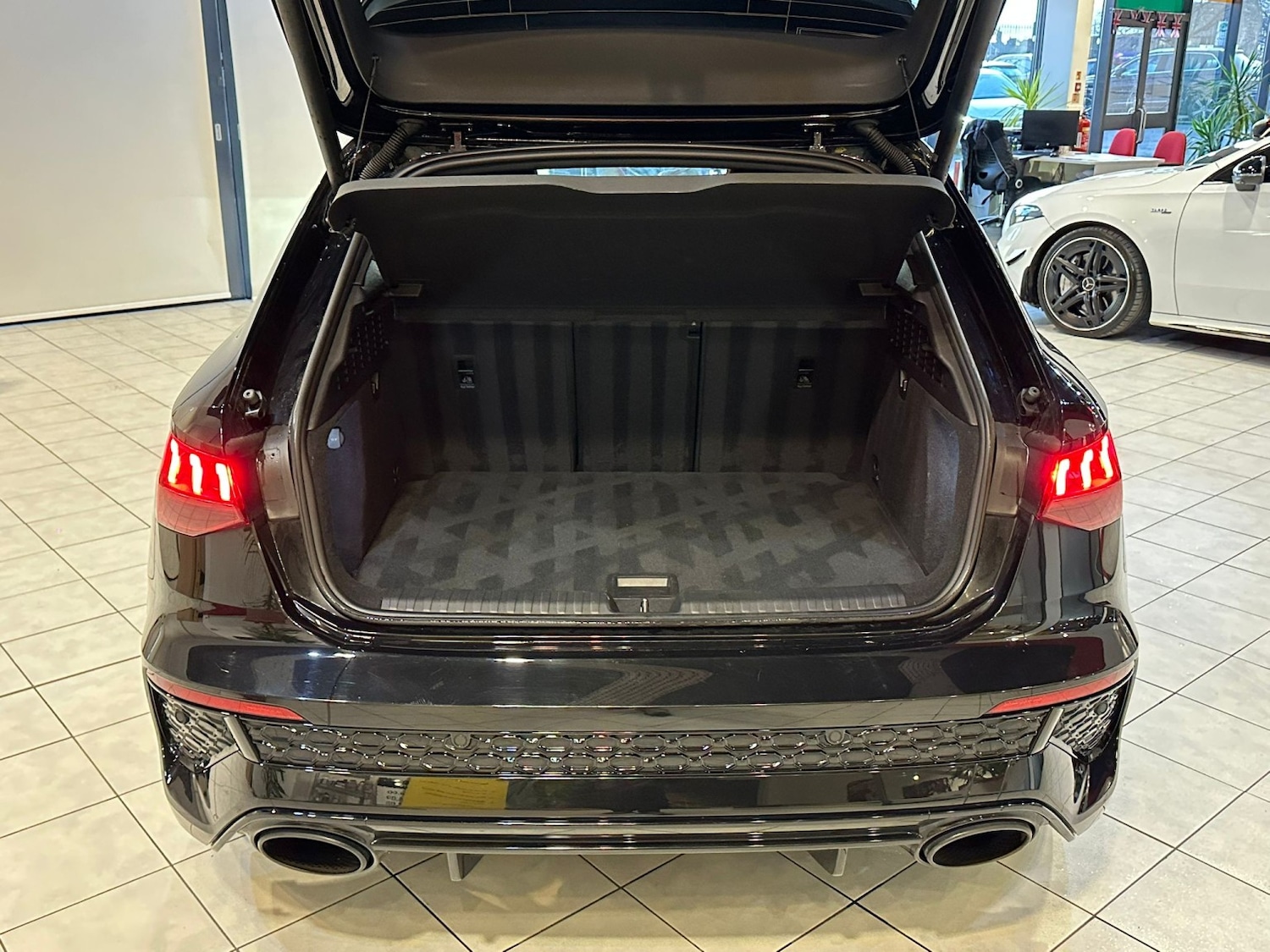 Used Audi RS3 2023 for sale - 78155305: Photo 13