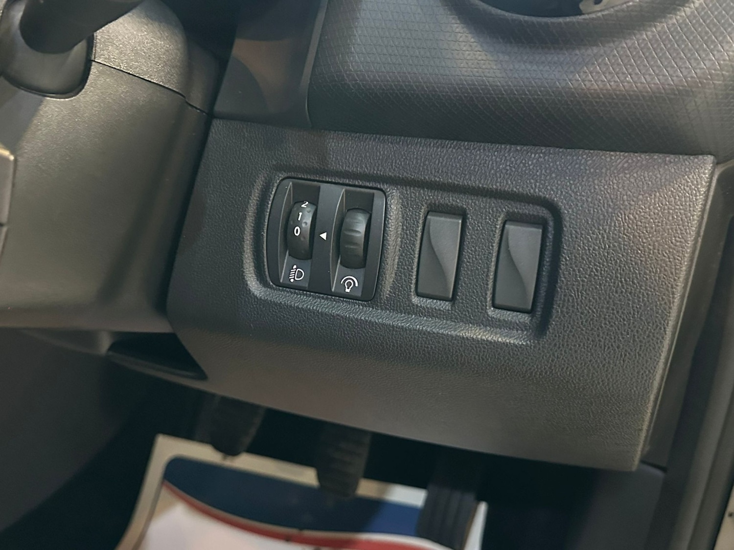 Used Renault Clio 2017 for sale - 78182843: Photo 21