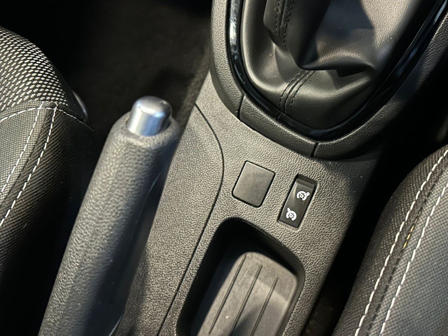 Used Renault Clio 2017 for sale - 78182843: Photo 23