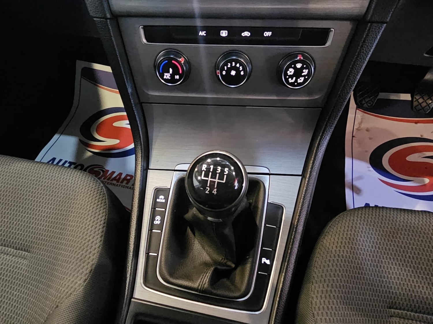 Used Volkswagen Golf 2014 for sale - 77836867: Photo 15