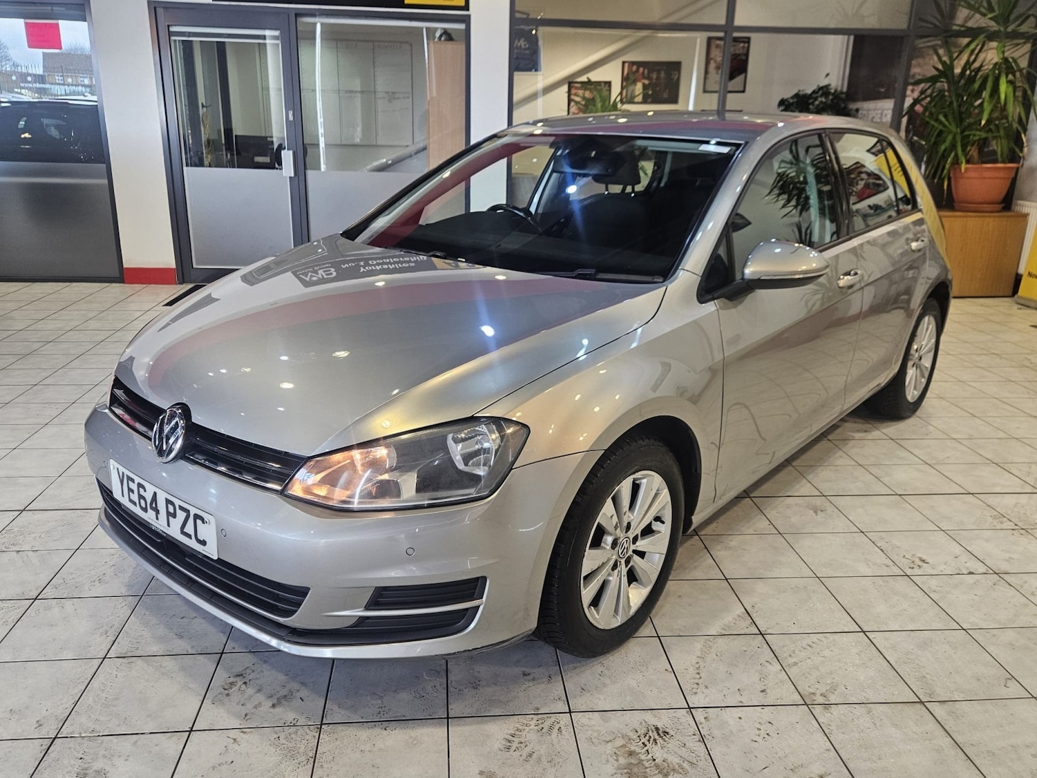 Used Volkswagen Golf 2014 for sale - 77836867: Photo 3