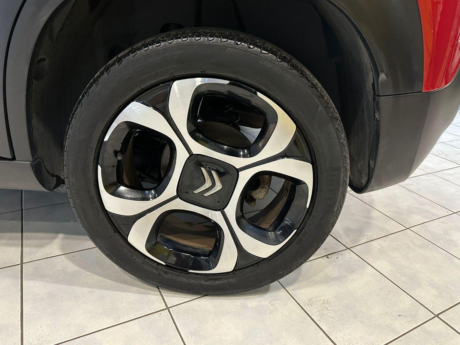 Vehicle 21