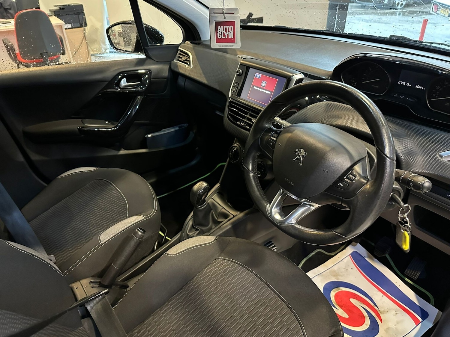 Used Peugeot 208 2016 for sale - 76751891: Photo 16