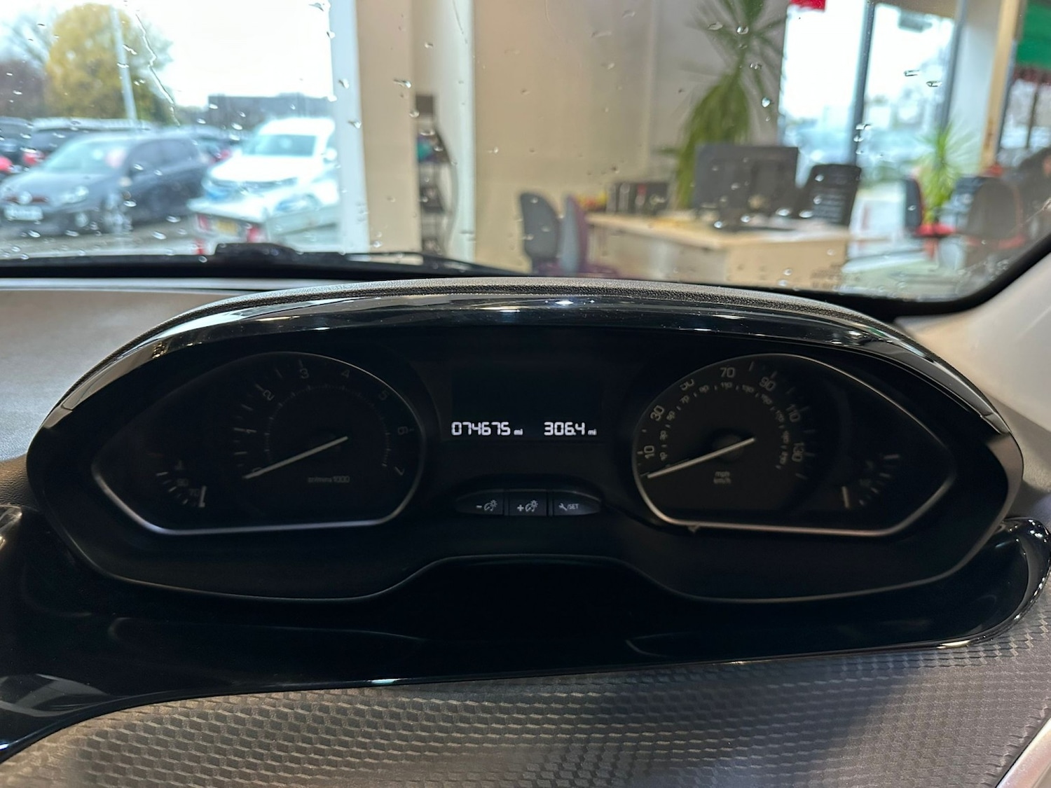 Used Peugeot 208 2016 for sale - 76751891: Photo 24