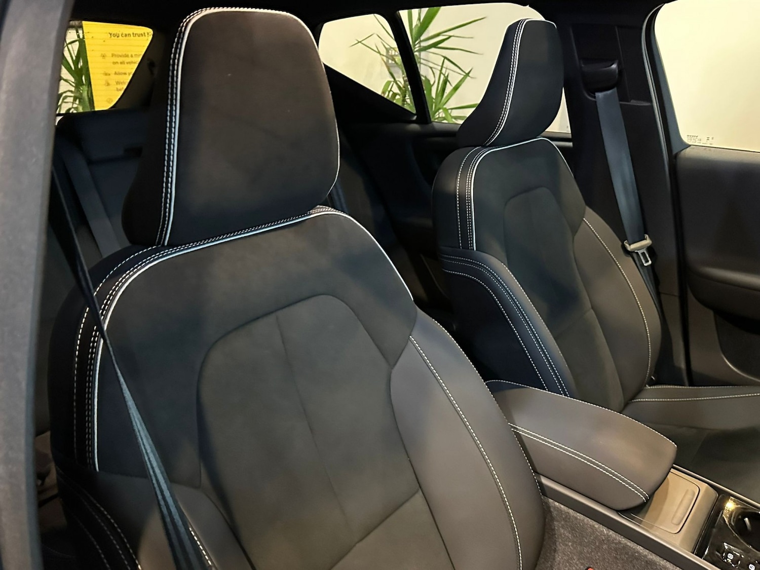 Used Volvo XC40 2024 for sale - 76439851: Photo 15