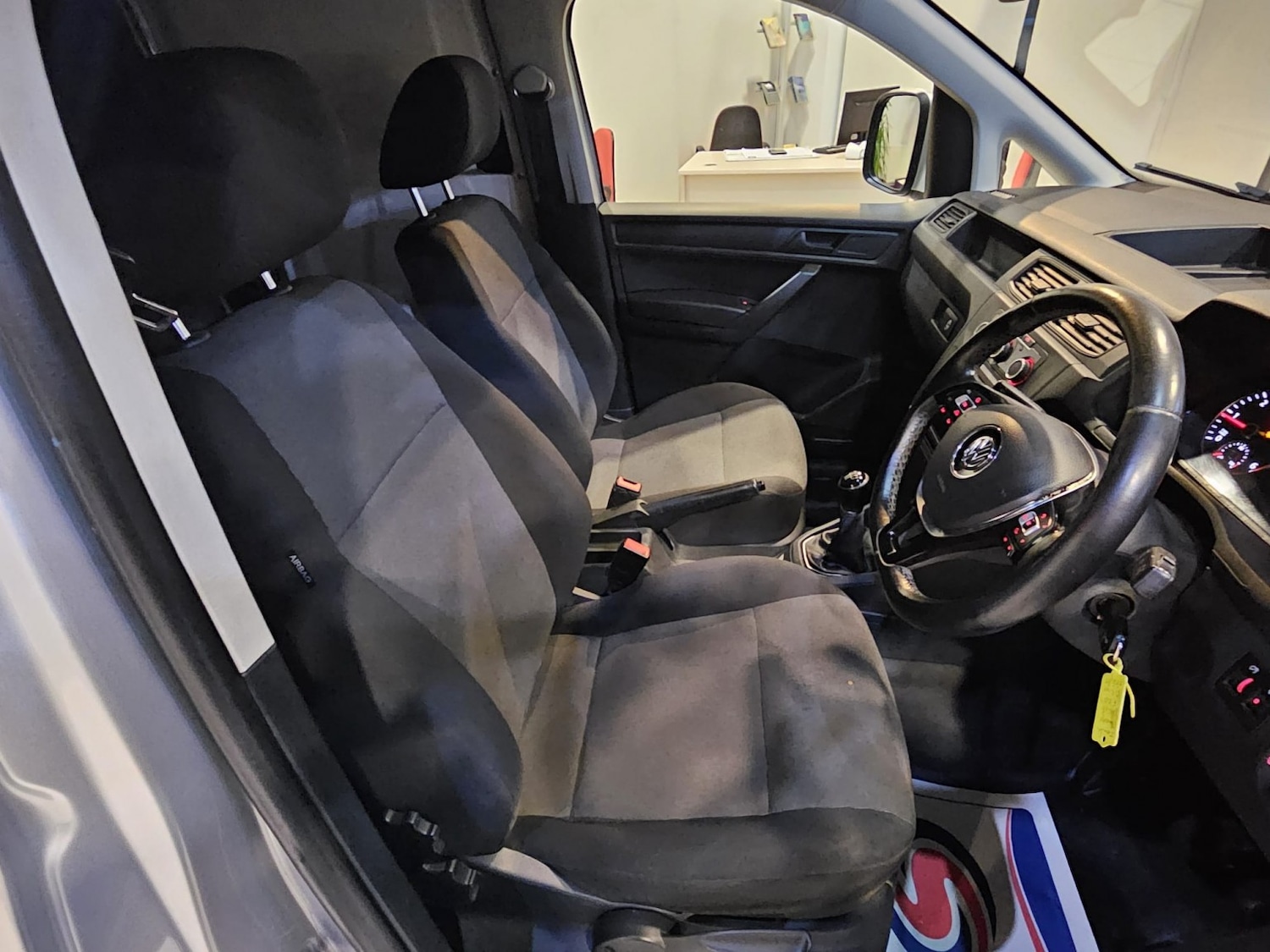 Used Volkswagen Caddy 2018 for sale - 77084277: Photo 9