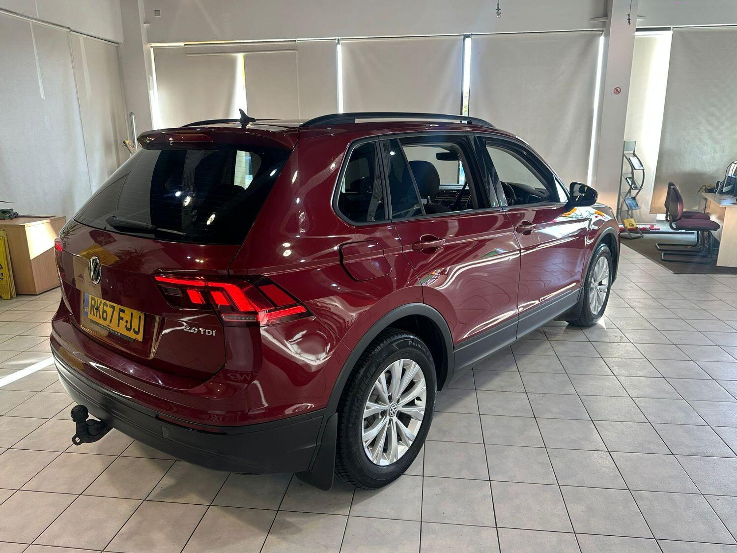 Used Volkswagen Tiguan 2017 for sale - 76205606: Photo 3