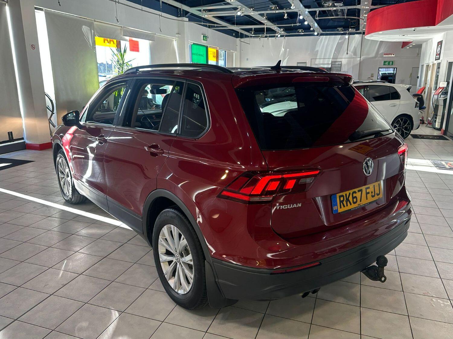 Used Volkswagen Tiguan 2017 for sale - 76205606: Photo 4
