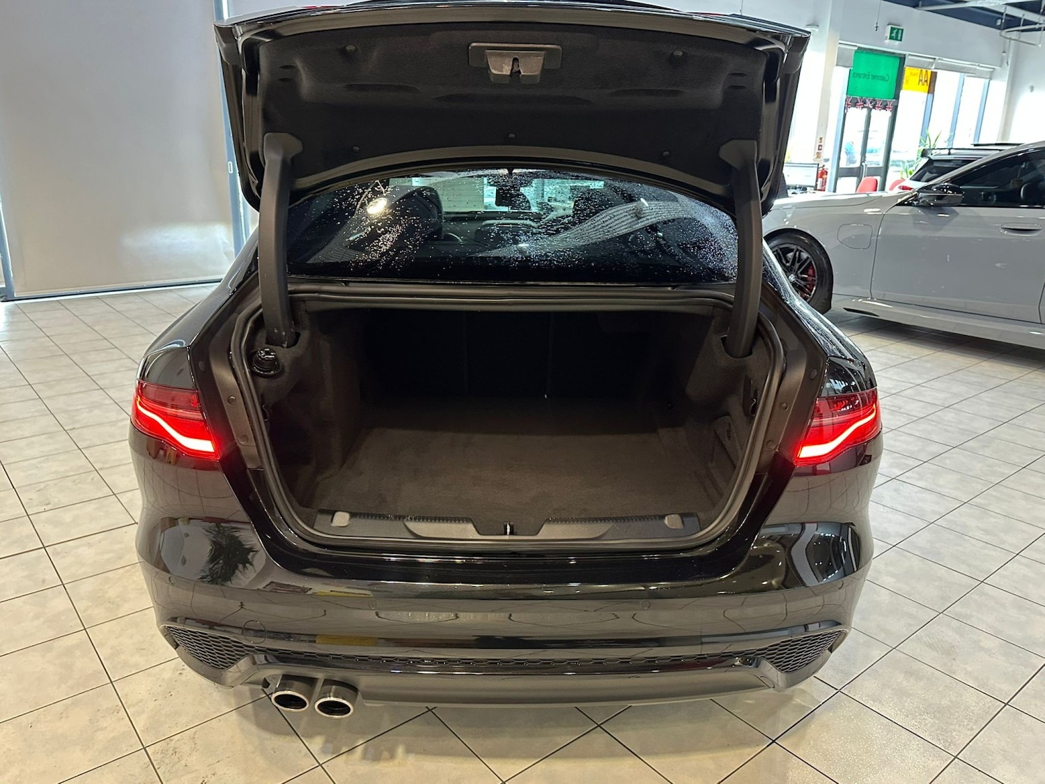 Used Jaguar XE 2023 for sale - 78182873: Photo 12