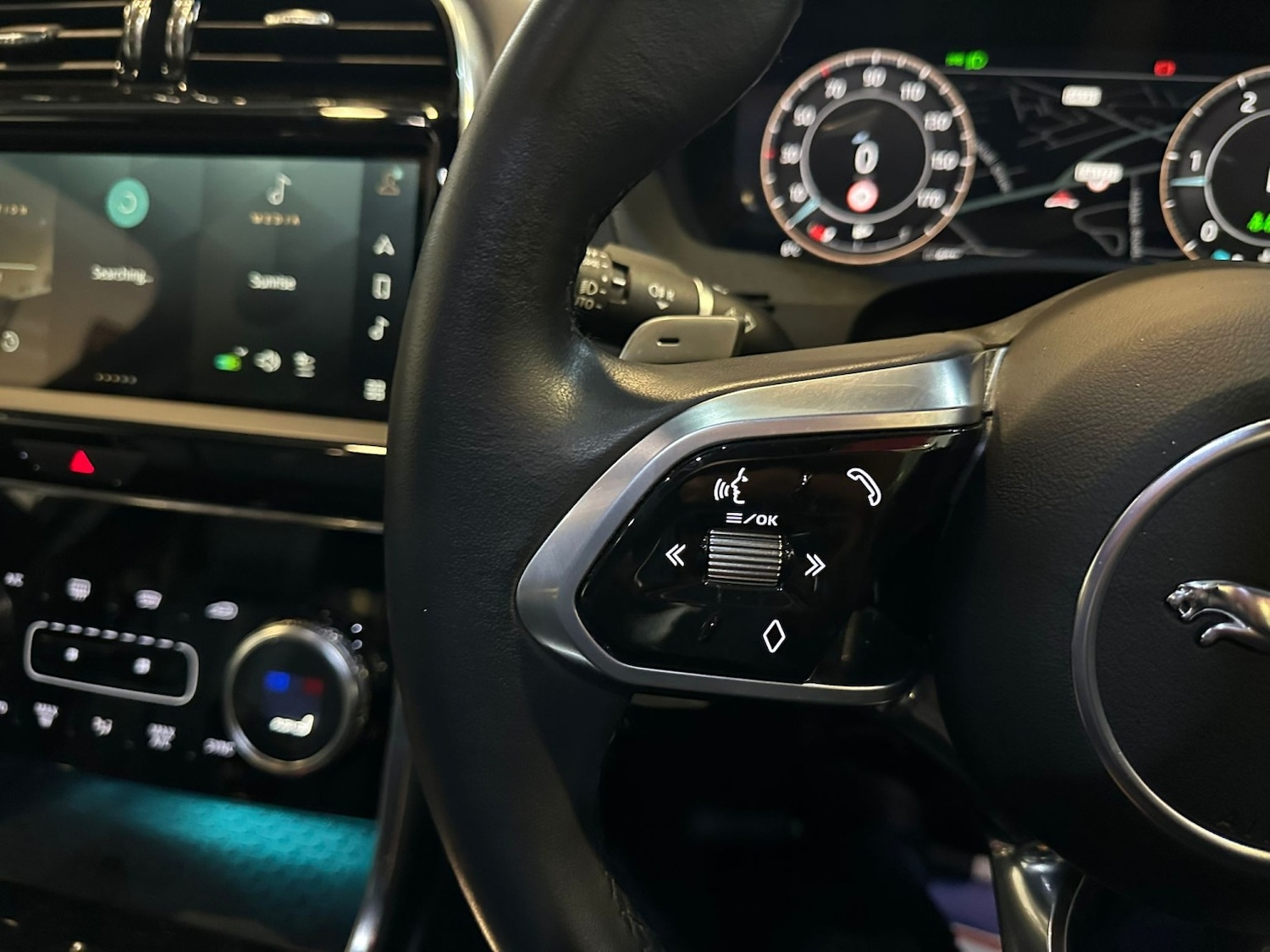 Used Jaguar XE 2023 for sale - 78182873: Photo 25