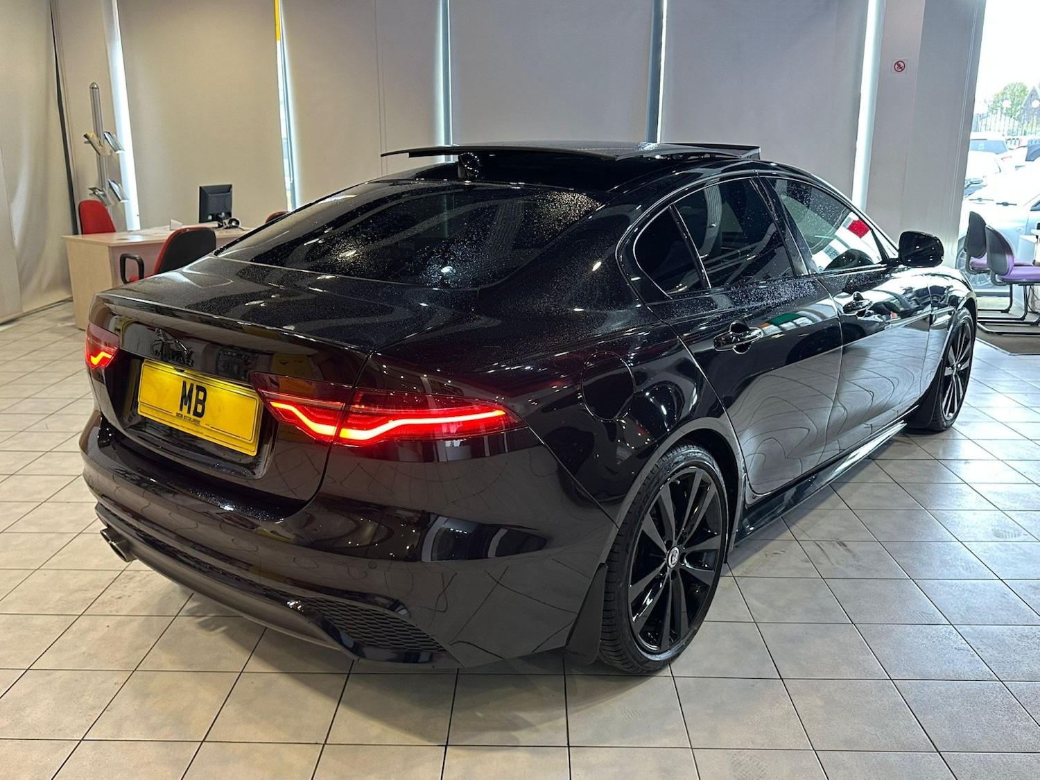 Used Jaguar XE 2023 for sale - 78182873: Photo 8