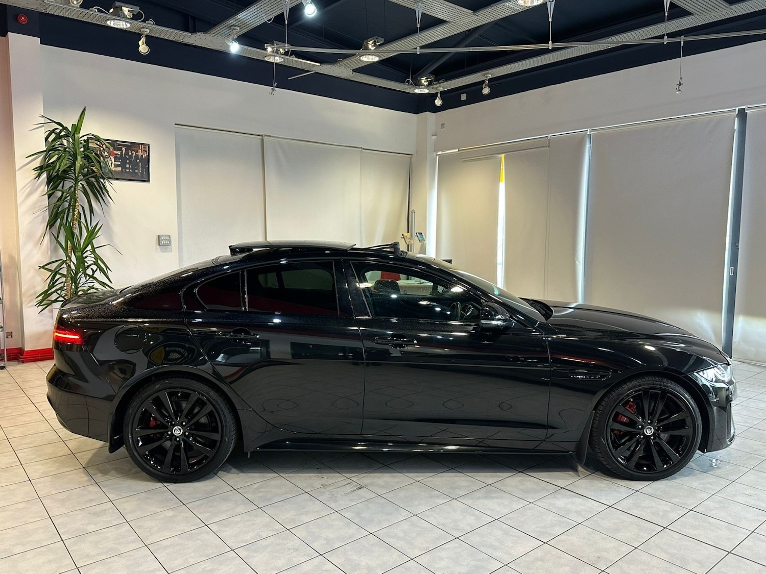 Used Jaguar XE 2023 for sale - 78182873: Photo 9