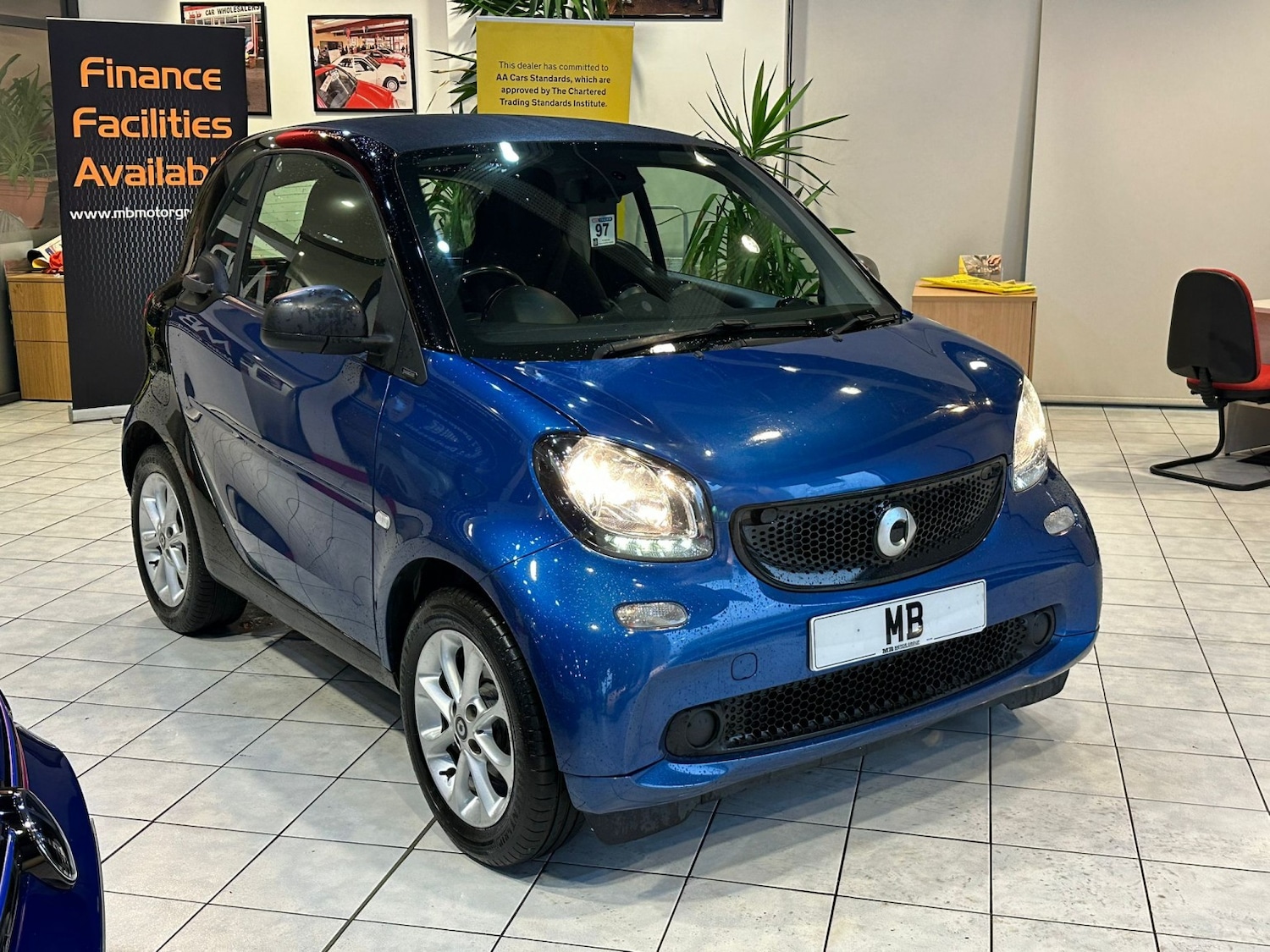 Used smart fortwo 2018 for sale - 76877561: Photo 3
