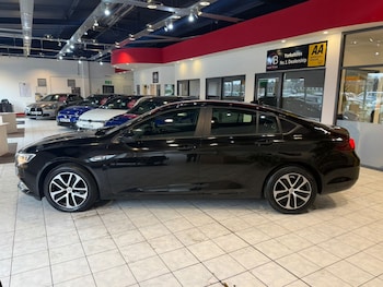 Used Vauxhall Insignia 2018 for sale - 77632414: Photo
