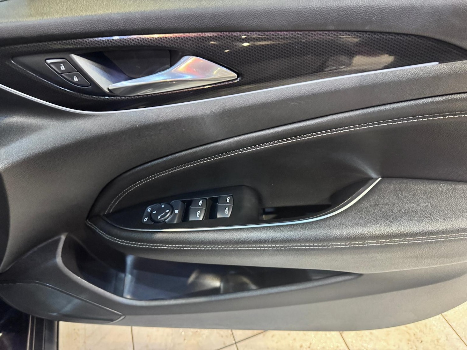 Used Vauxhall Insignia 2018 for sale - 77595237: Photo 12