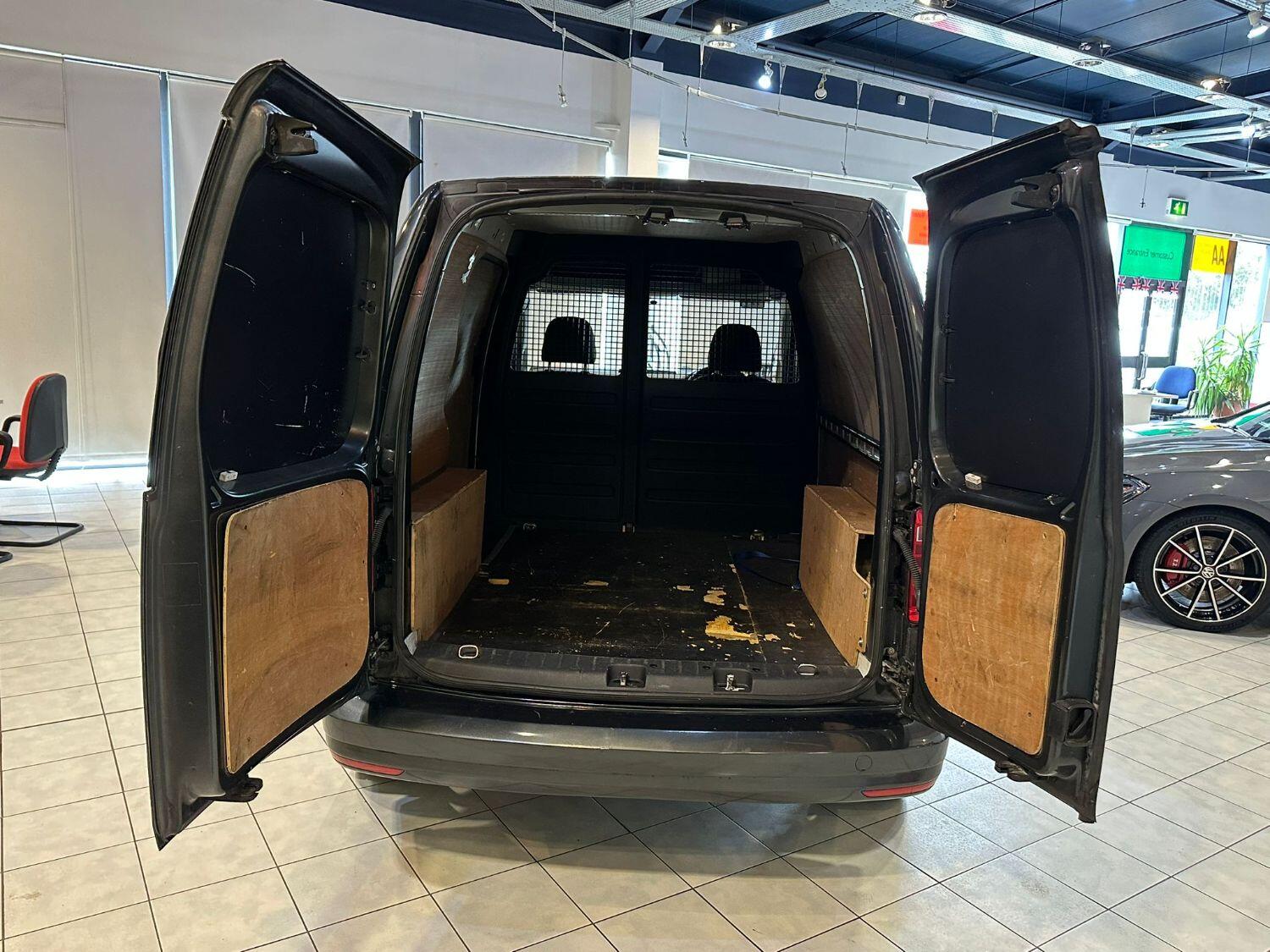 Used Volkswagen Caddy 2017 for sale - 77385356: Photo 9