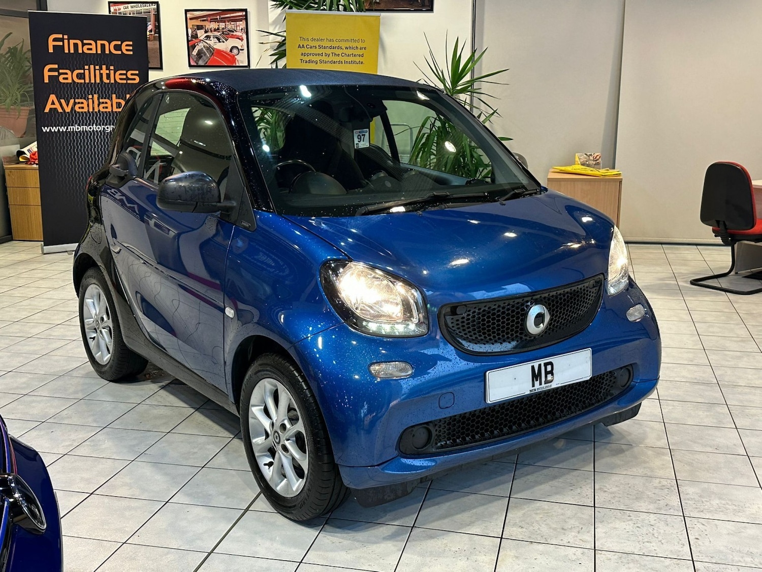 Used smart fortwo 2018 for sale - 77610029: Photo 3