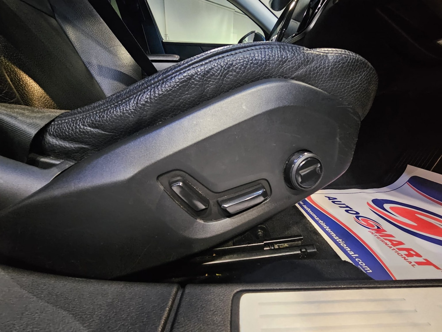 Used Volvo V60 2019 for sale - 76896895: Photo 12