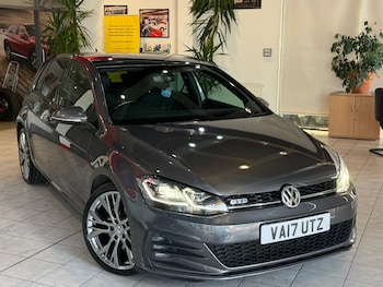Used Volkswagen Golf 2017 for sale - 78987100: Photo