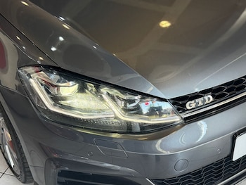 Used Volkswagen Golf 2017 for sale - 78987100: Photo