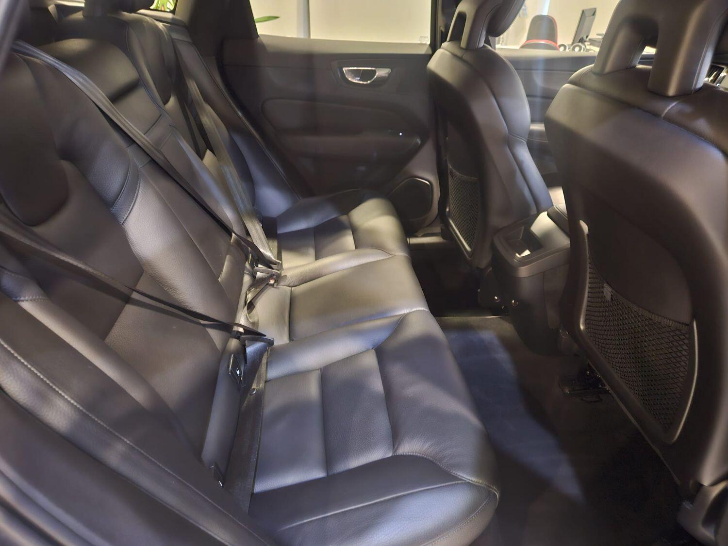 Used Volvo XC60 2017 for sale - 76305523: Photo 10