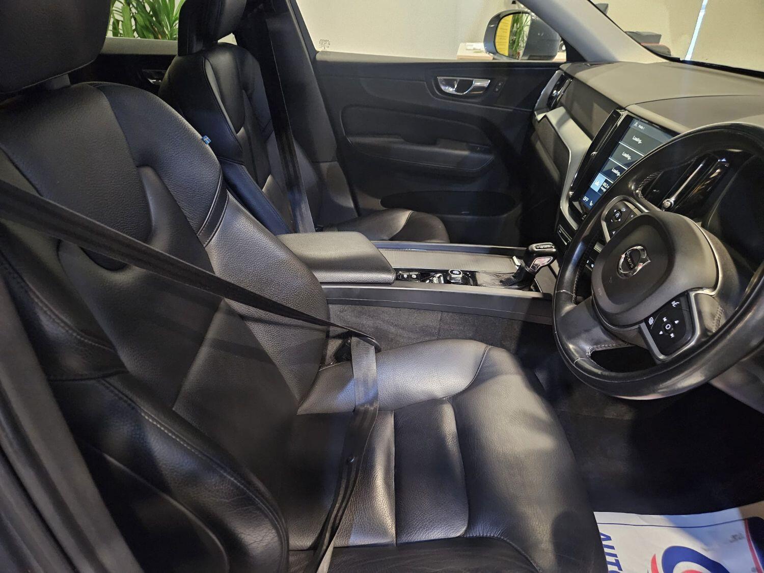 Used Volvo XC60 2017 for sale - 76305523: Photo 11