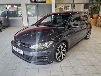 Used Volkswagen Golf 2019 for sale - 78565140: Photo