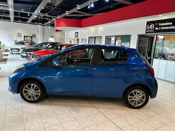 Used Toyota Yaris 2014 for sale - 75428664: Photo