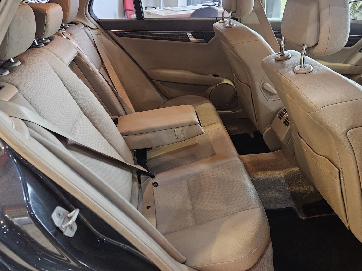 Used Mercedes-Benz C Class 2011 for sale - 77781726: Photo 9