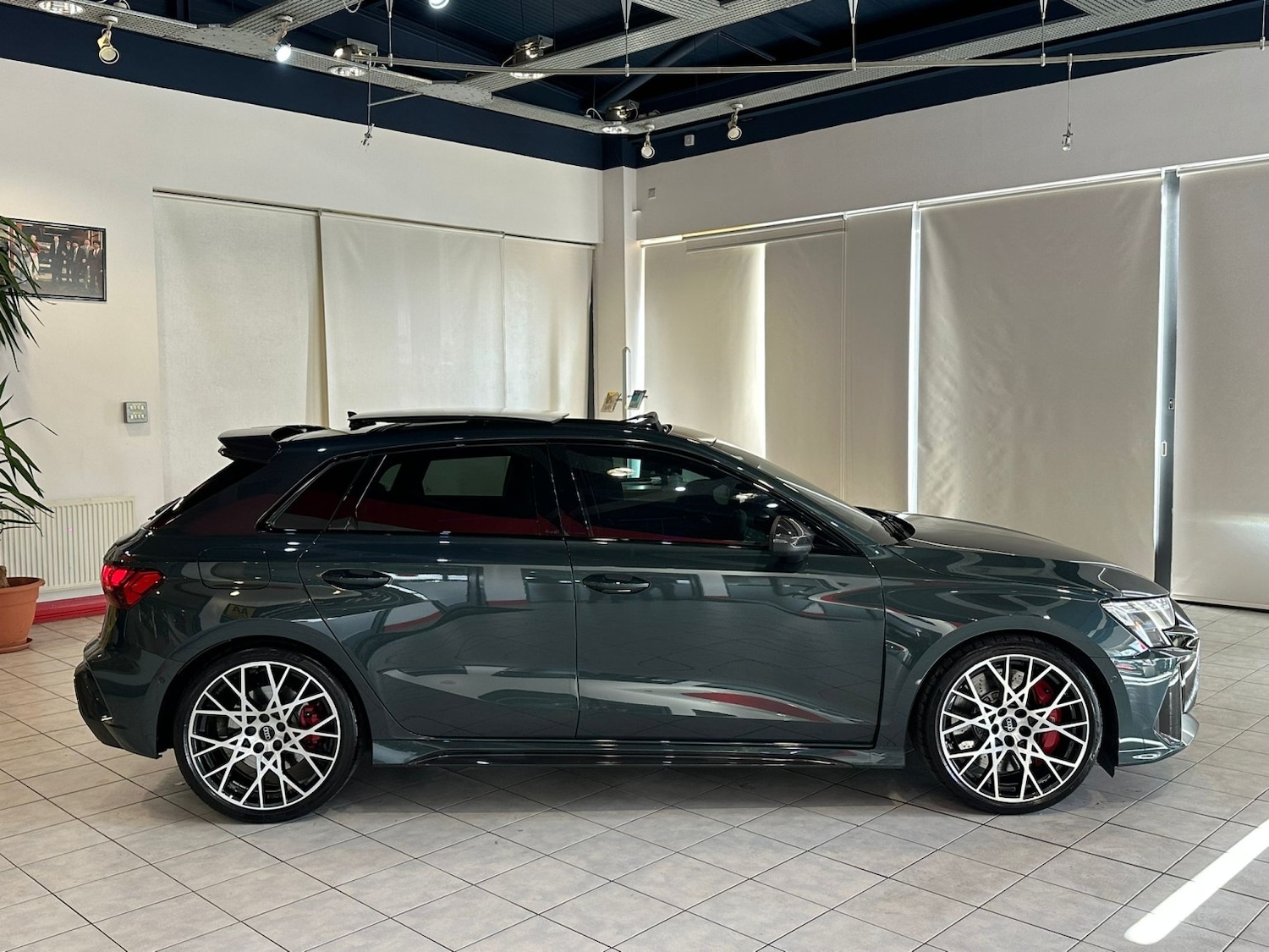 Used Audi RS3 2025 for sale - 78057112: Photo 9