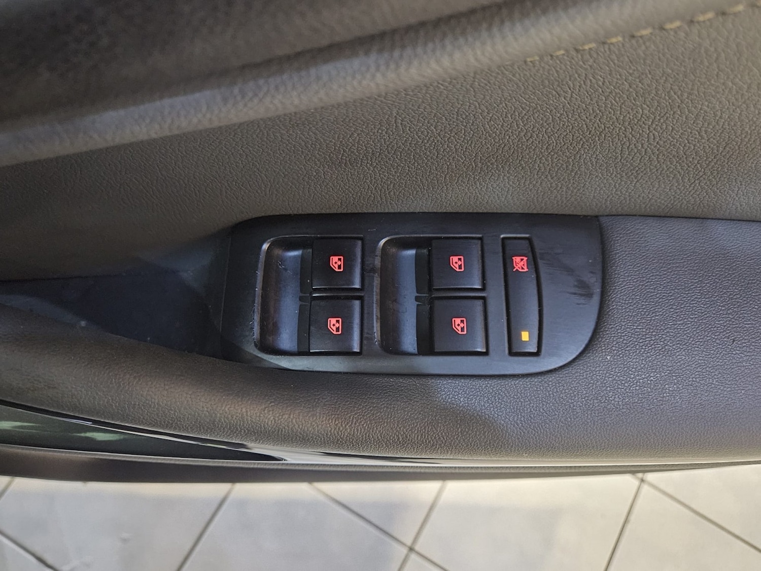 Used Vauxhall Zafira Tourer 2014 for sale - 76741388: Photo 19