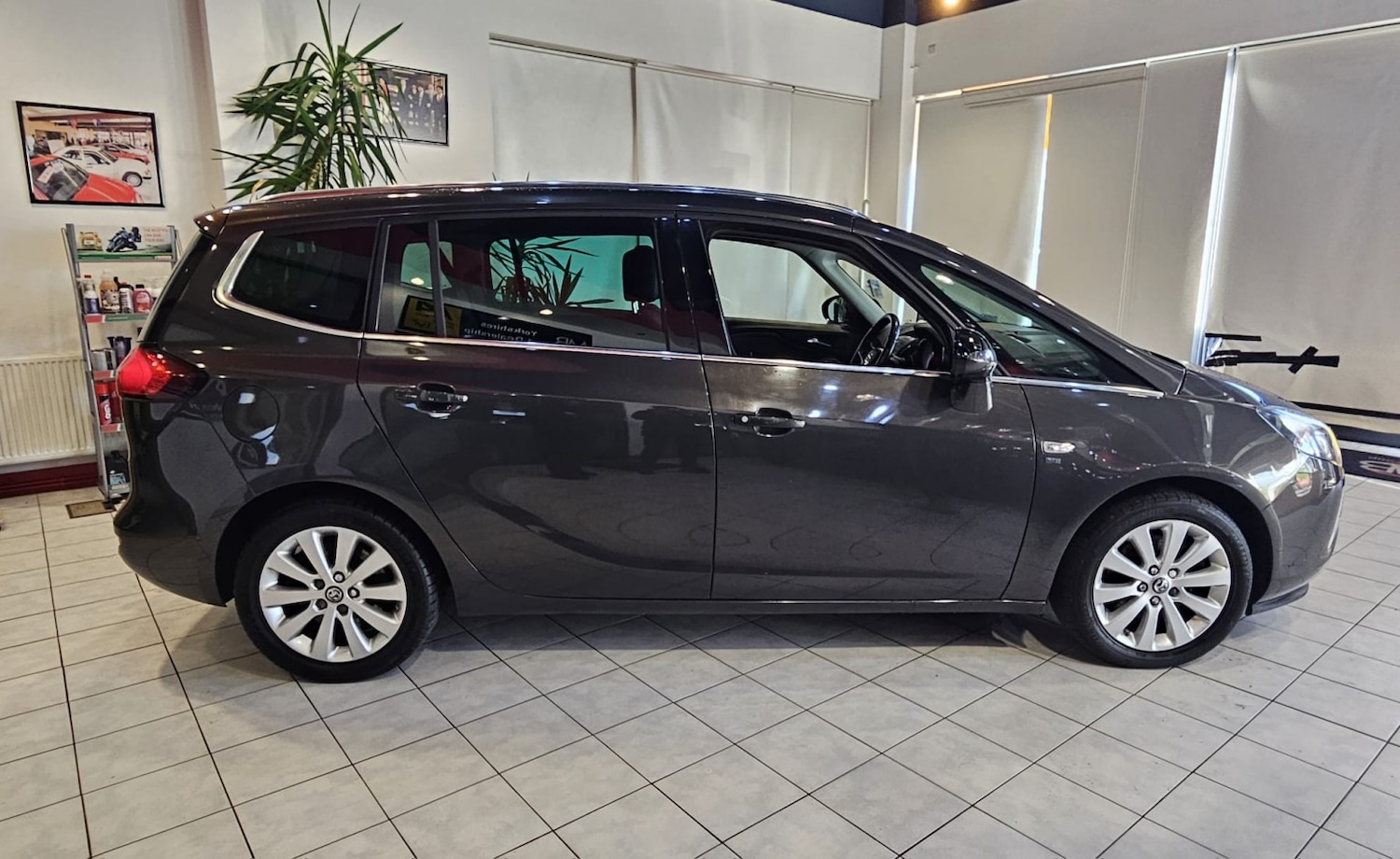 Used Vauxhall Zafira Tourer 2014 for sale - 76741388: Photo 6