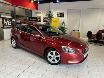 Used Volvo V40 2015 for sale - 75644184: Photo
