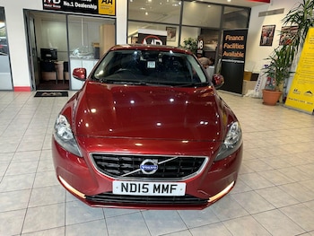 Used Volvo V40 2015 for sale - 75644184: Photo