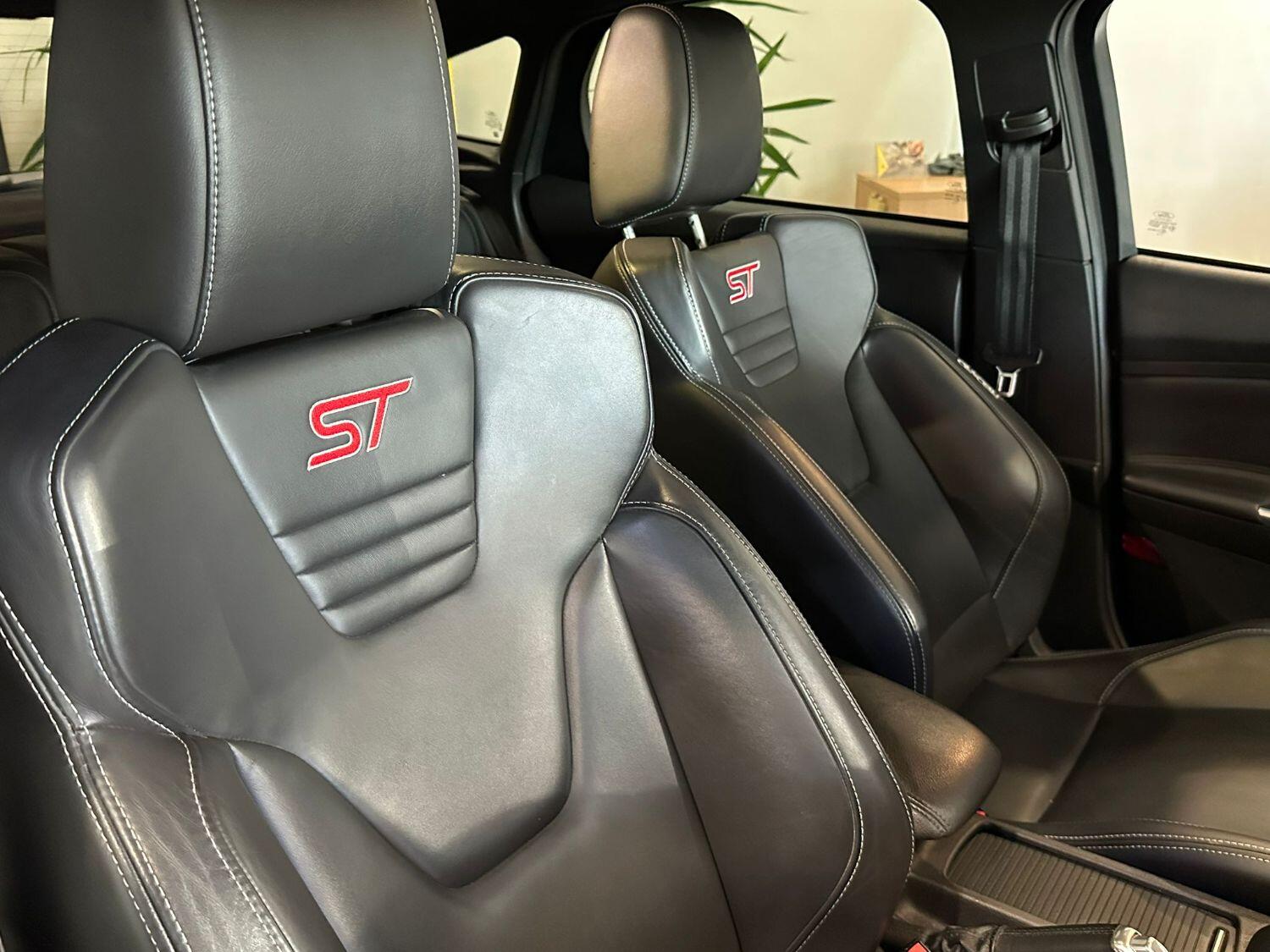 Used Ford Focus 2016 for sale - 76482927: Photo 13