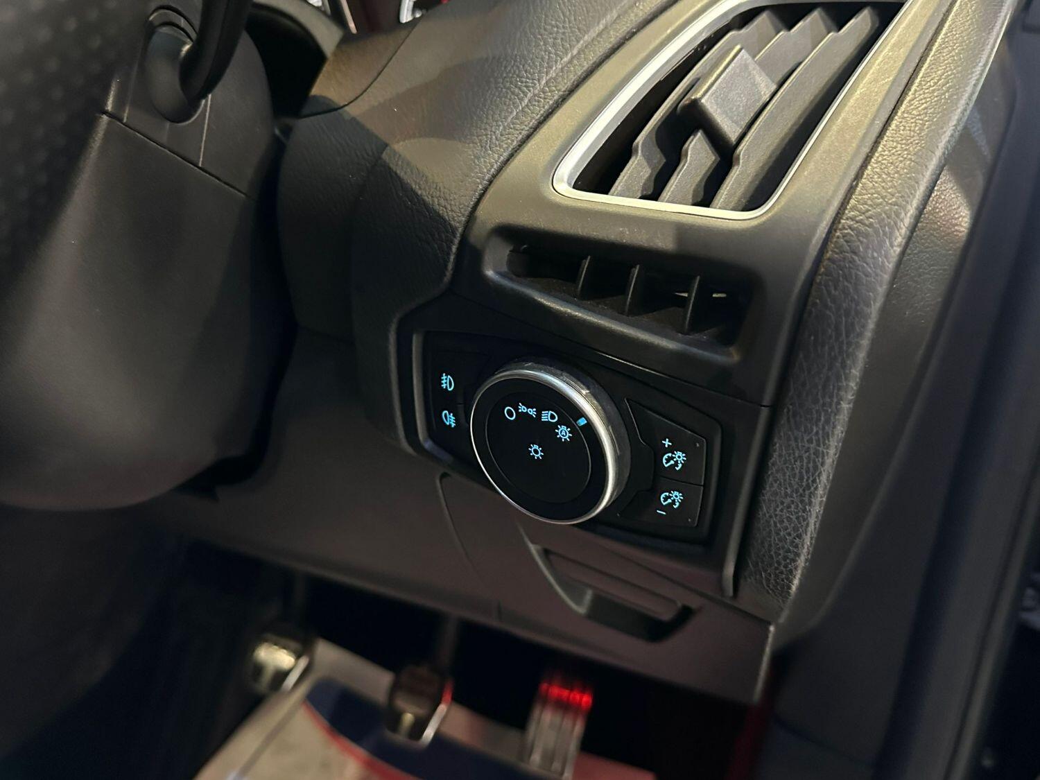 Used Ford Focus 2016 for sale - 76482927: Photo 18