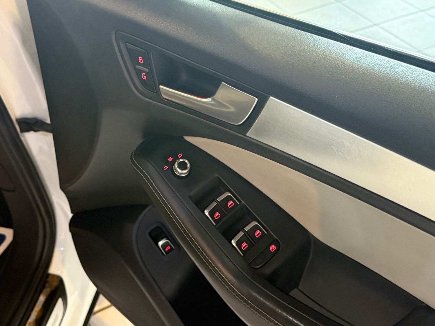 Used Audi SQ5 2013 for sale - 78201934: Photo 22