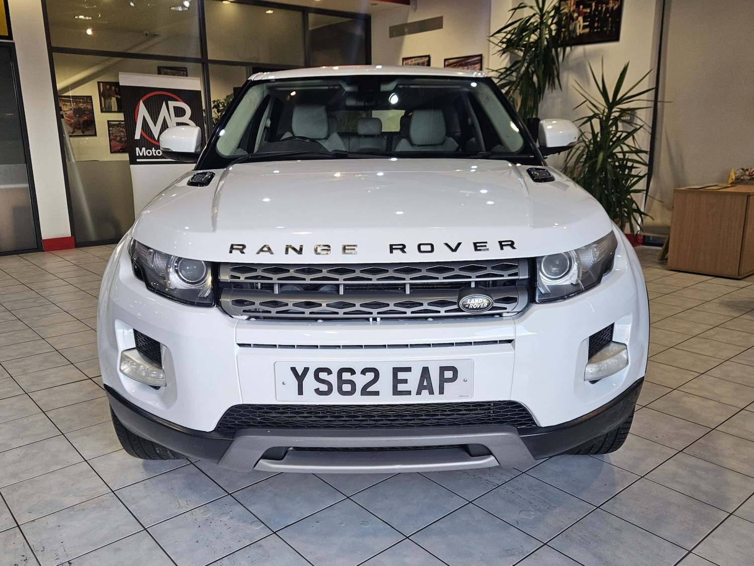 Used Land Rover Range Rover Evoque 2013 for sale - 77065652: Photo 2