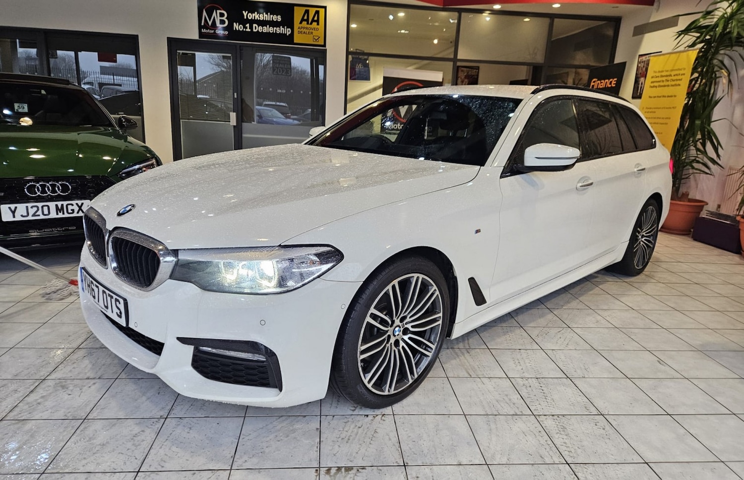 Used BMW 5 Series 2017 for sale - 77289139: Photo 3