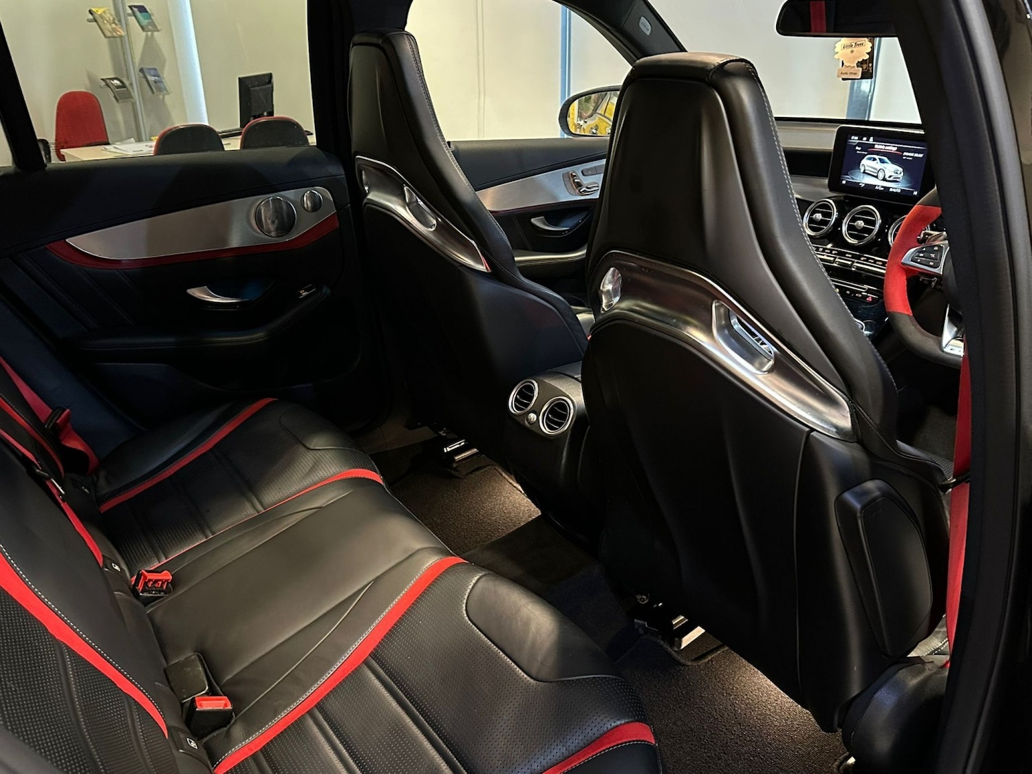 Used Mercedes-Benz GLC 2018 for sale - 77622397: Photo 17