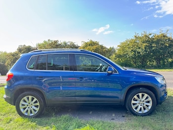 Used Volkswagen Tiguan 2010 for sale - 75526464: Photo